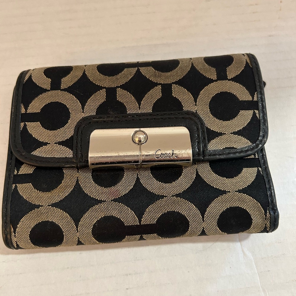 Coach Classic Logo Urban Everyday Canvas Leather Black Khaki C Buckle Wallet